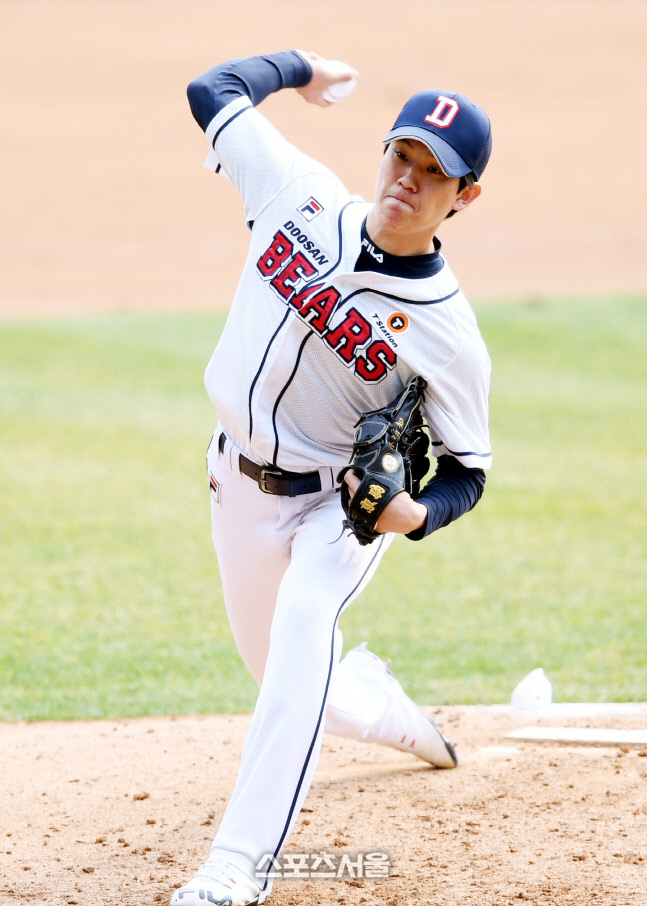 [포토] 역투하는 두산 박신지