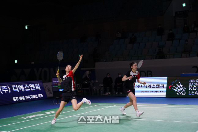 이승희 윤태경 영동군청