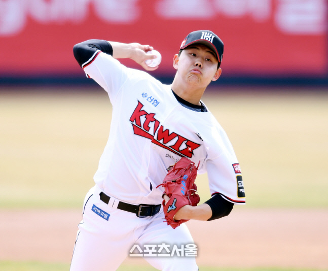 "구속-제구 모두 만족스럽다" 소형준, 이제 정규시즌으로 간다 [SS Hot&Cool]