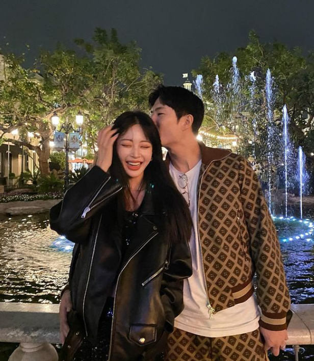 Hot every day... Han Ye-seul, ♥ Ryu Sung-jae's first couple tattoo is also hot [☆SNS]