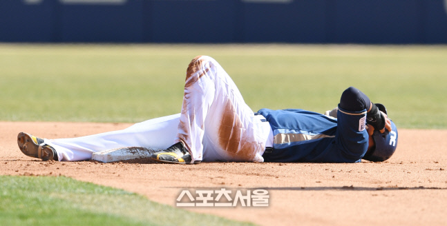 [포토]NC 박준영, 아... 머리야...