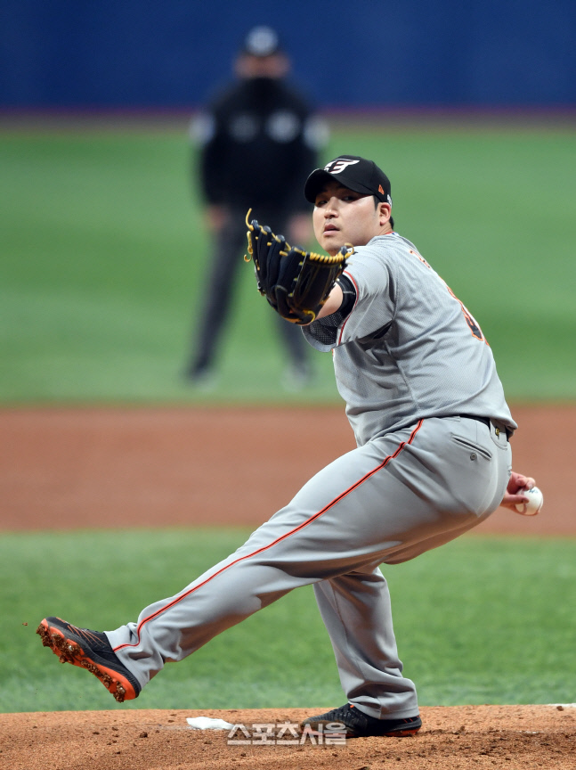 "외인은 길어야 5년" 한화 2년 연속 김민우 개막전 투수 낙점[SS포커스]