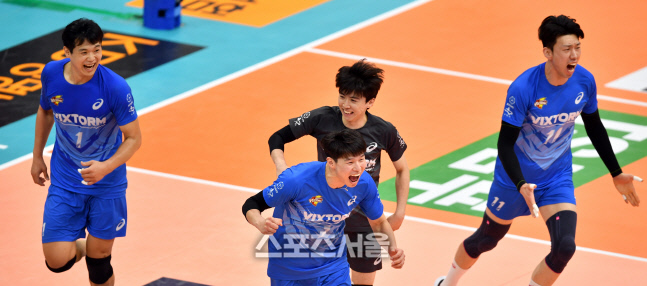 \'봄배구 가보자!\'[포토]