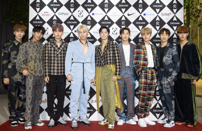 블랭키, 패션쇼 접수한 9人 9色 비주얼 "데뷔 전 값진 경험"