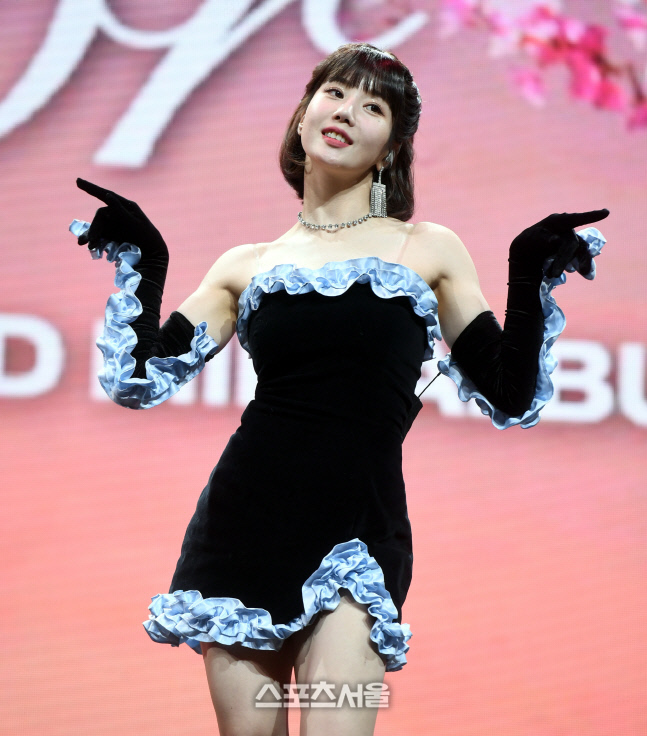 [포토] 권은비 '이번 앨범 컬러는 무지개로 기억되길'