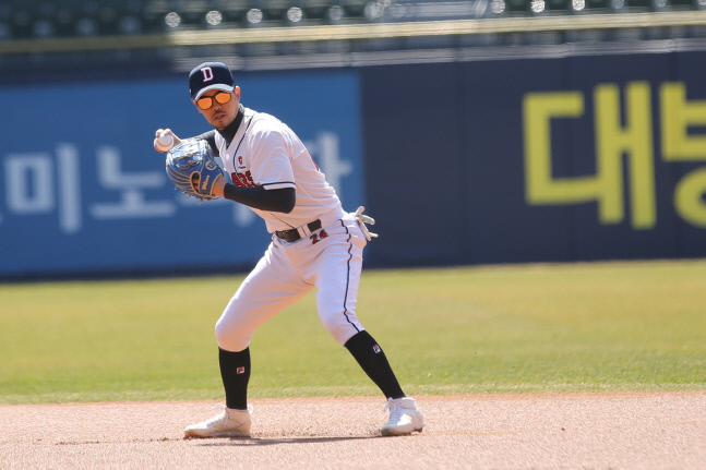 220405_오재원01_두산 제공