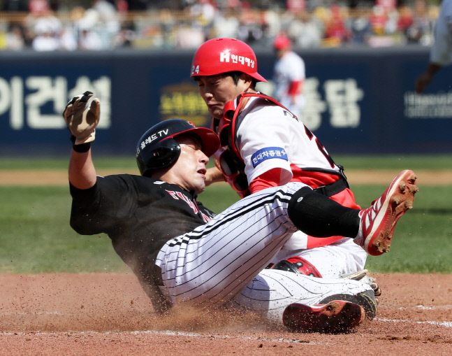 선취득점 올리는 서건창