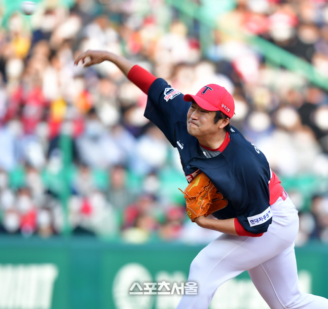 [포토]역투하는 KIA 이민우