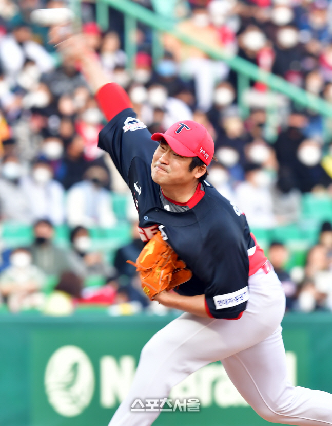 김광현과 맞대결 이민우, 4이닝 7실점[포토]