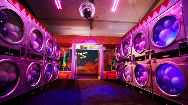 팝업스토어 \'BTS POP-UP _ PERMISSION TO DANCE in Las Vegas\'_내부 전경_2