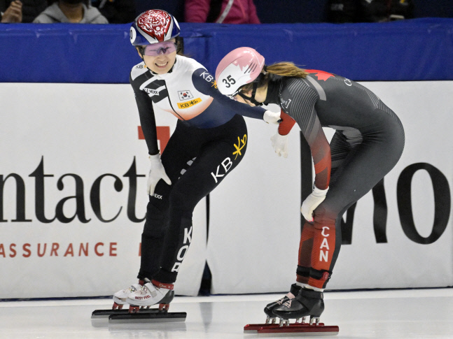 최민정 '세계선수권 4관왕' 쾌거...통산 4번째 개인종합 1위