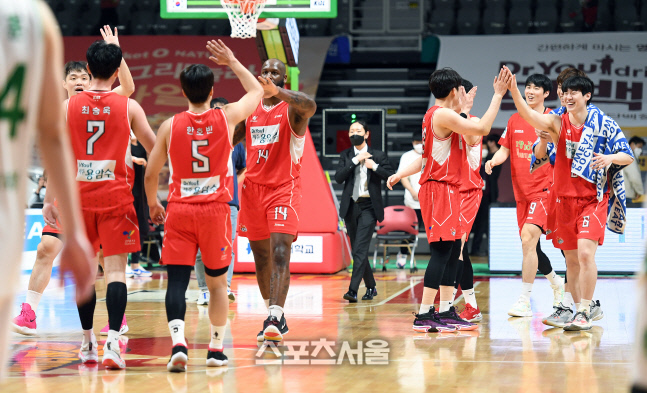 [포토]DB에 대역전승 오리온, 6강 가자!