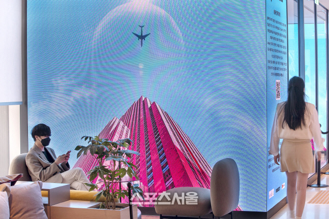 안다즈 서울 강남, 국내 최초로 호텔 NFT 갤러리 선봬