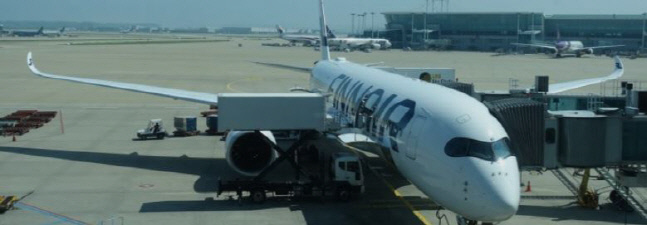 해외여행 기지개?  우크라 침공, 러시아 때문에 항공권 가격 '들썩'