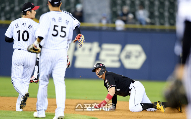 [포토] 황재균 '살았다'