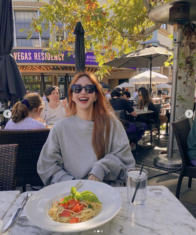 차원이 다른 그사세... 한예슬, ♥류성재와 장기 美여행 중 노마스크 미소 [★SNS]