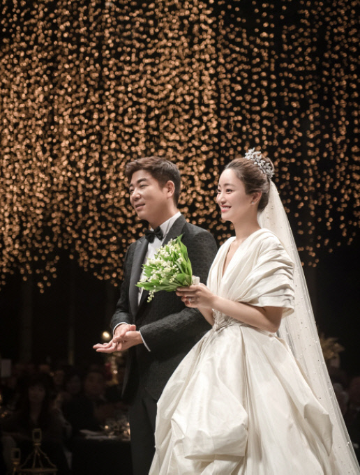 '김수미 아들·서효림 남편' 정명호, 회삿돈 횡령 혐의로 피소