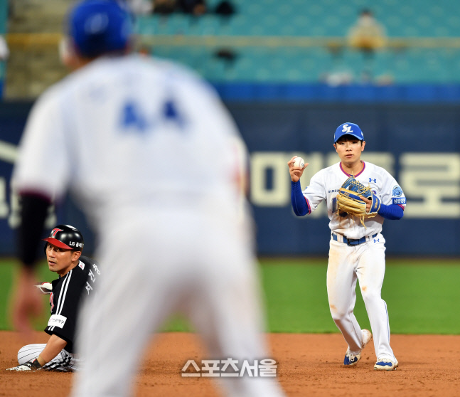 '실점 강박' 삼성, 과감한 수비가 안 된다...'부담감' 떨쳐라 [SS 집중분석]