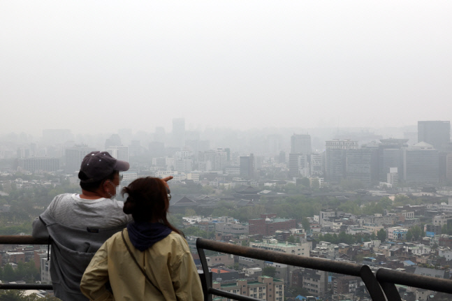[오늘날씨]소슬한 아침, 낮최고 25도. 中황사유입 미세먼지 '나쁨'