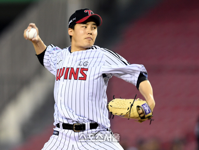 [포토] 임찬규 \'승리를 위한 역투\'