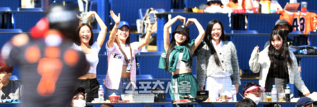 창원NC파크 찾은 김연정과 한화 치어리더[포토]