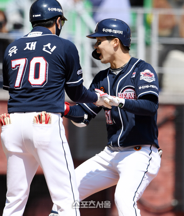 [포토]두산 조수행, SSG 폰트 상대 시즌 1호-통산 3호 홈런