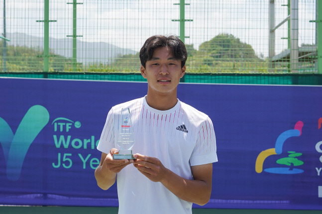 한찬희·이현이, ITF 영월 국제주니어 단식 남녀부 우승