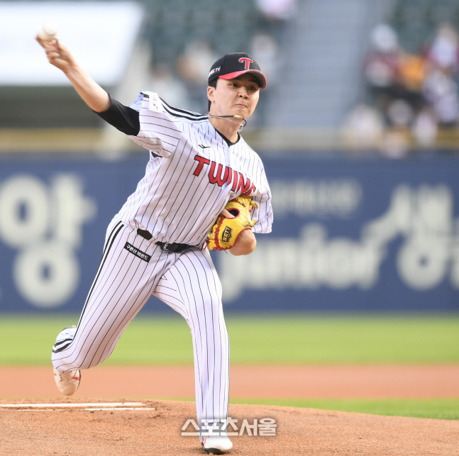 [포토] 이민호 \'이 악물고 역투\'