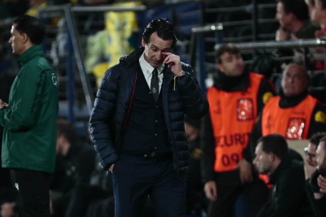 우나이 에머리 감독