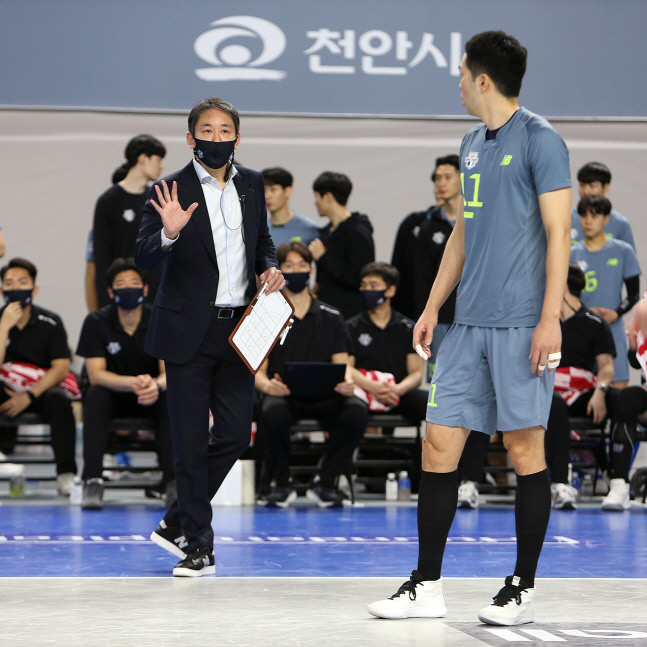 B26U6970현대캐피탈 최태웅 감독2