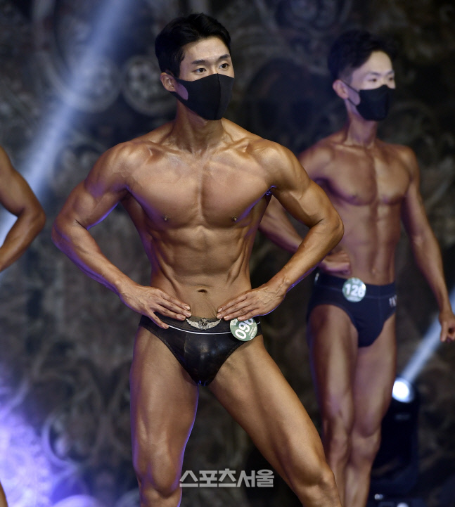 당당하기 그지없는 '2022 WNGP 경기' 박재식, 가슴과 배 근육이 그냥~ [포토]
