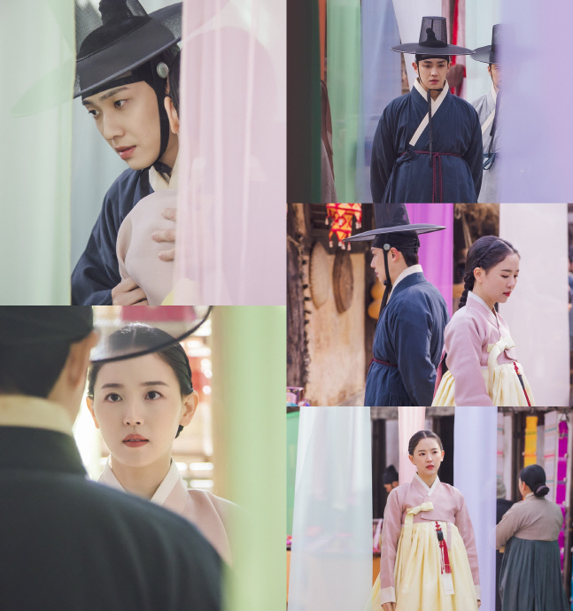 '붉은 단심' 이준X강한나, 저잣거리 한복판서 애틋·긴장감 폭발