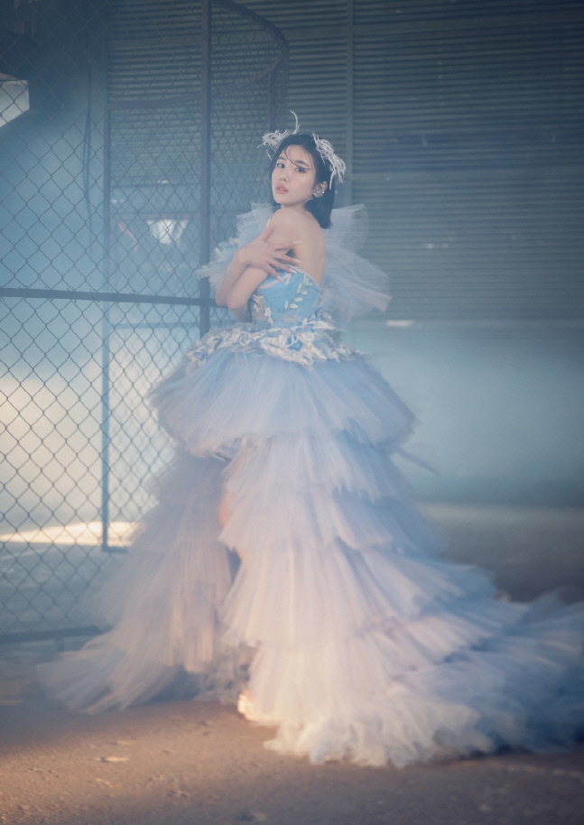 권은비, 솔로 데뷔 1년 만에 6월 첫 단독 콘서트 개최