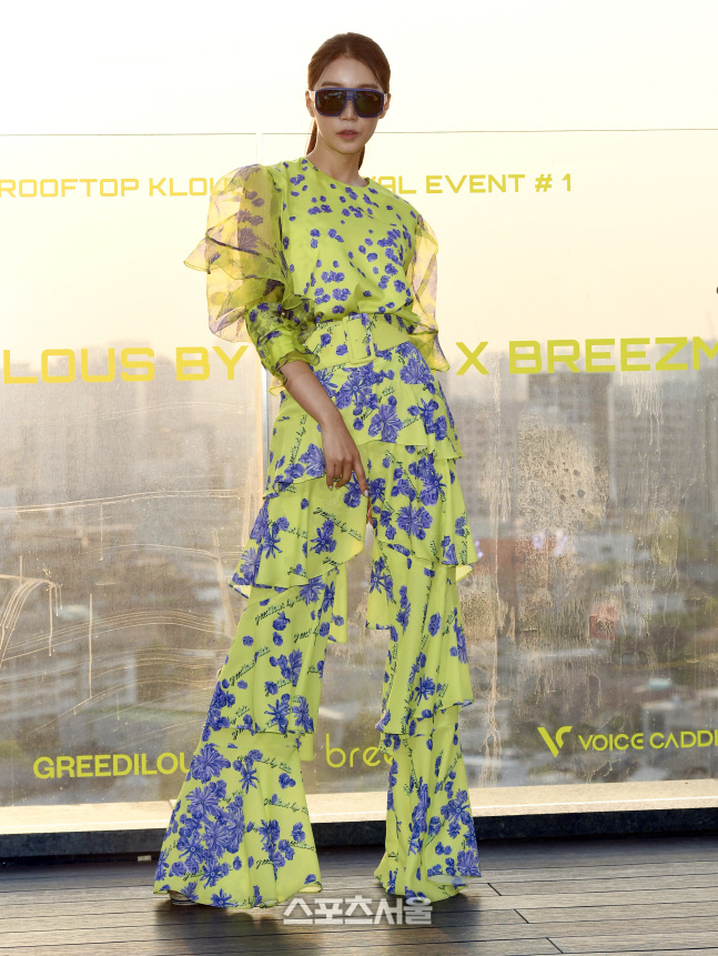 우월한 기럭지를 자랑하는 권은진, 한국을 대표하는 슈퍼모델의 넘사벽 라인! [포토]