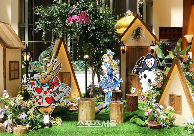 [라마다프라자 제주호텔] 가정의 달을 맞아 이색 포토존 선보여