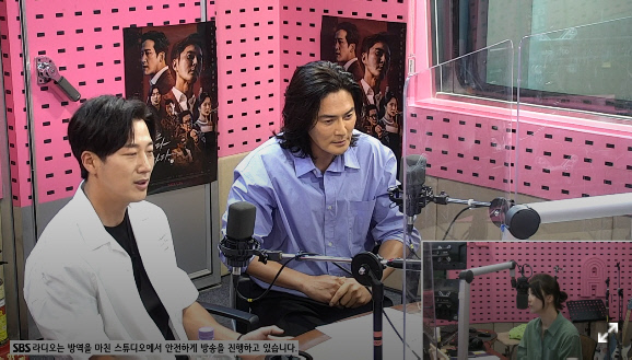 이완 "30세 전역하고 즐겨들은 '비 30섹시'..매형될 줄 몰랐다"(씨네타운)