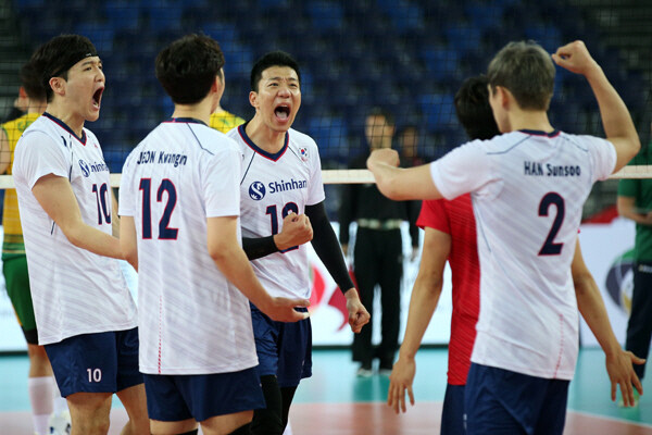 두 걸음 모자랐던 2년 전…남자대표팀, 아픔 털어낼까