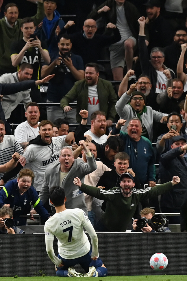 FBL-ENG-PR-TOTTENHAM-ARSENAL