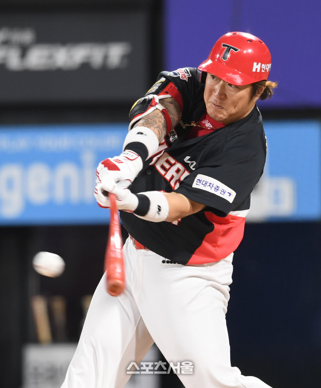 KIA 최형우 역대 10번째 2100안타, 3600루타 -1[SS 잠실in]