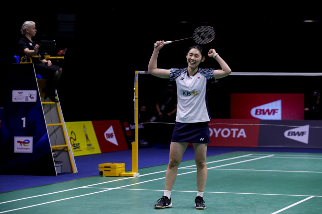 "심유진, 한국 동화의 주인공"... BWF '세계 46위가 한국 우버컵 우승 견인'