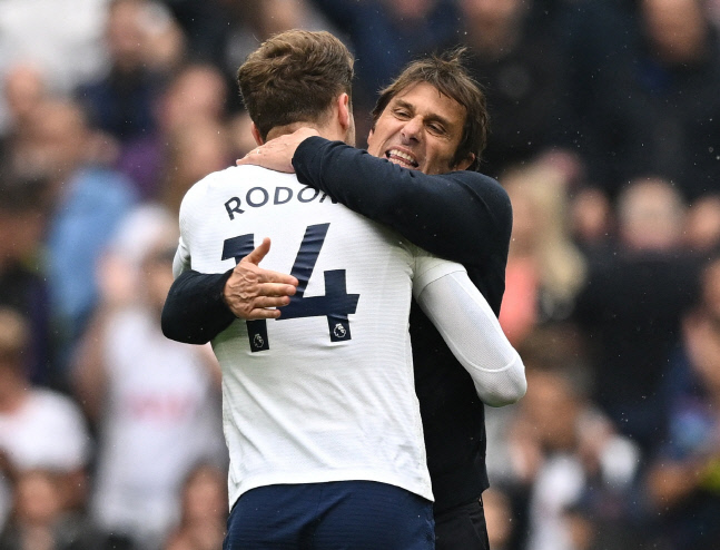 英 레전드, "콘테 감독은 토트넘에 완벽한 인물"