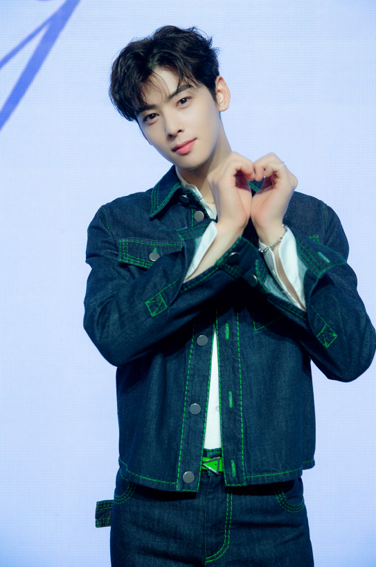 아스트로 차은우 "'캔디 슈가 팝', 업그레이드 된 청량함"