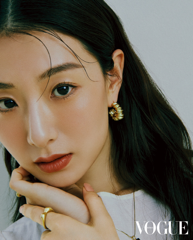 220518 - [배우 현리] (2)패션 매거진 \'보그 코리아\' 화보 공개