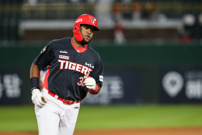 박찬호 4안타 소크라테스 7타점 최형우 3600루타 KIA 타선 수장 빠진 롯데 맹폭[SS 사직in]