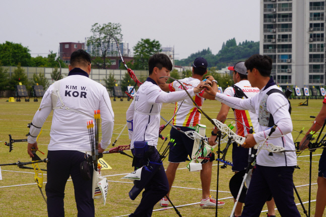 '역시 최강' 韓 양궁 남녀 리커브, 나란히 단체전 결승 진출