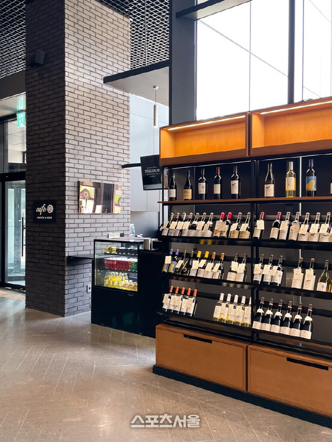 커피 앤 비어 라운지_카페 G 2