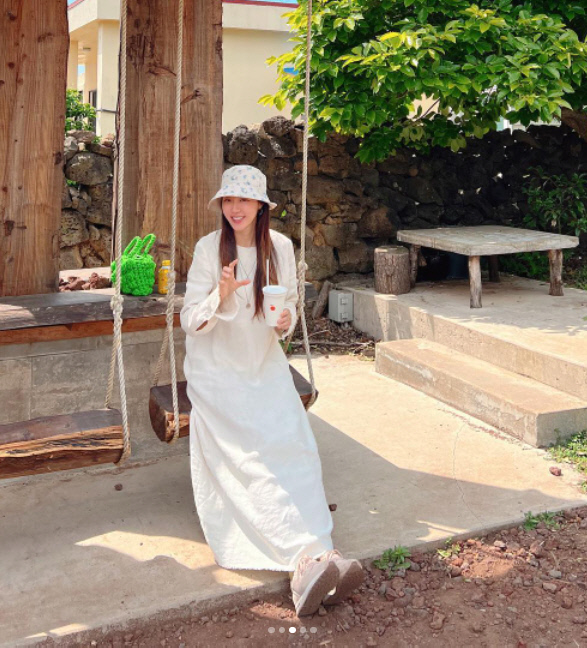 임신한 박한별, 펑퍼짐한 옷+밝은 미소..SNS 속 이미 예고됐던 둘째 소식