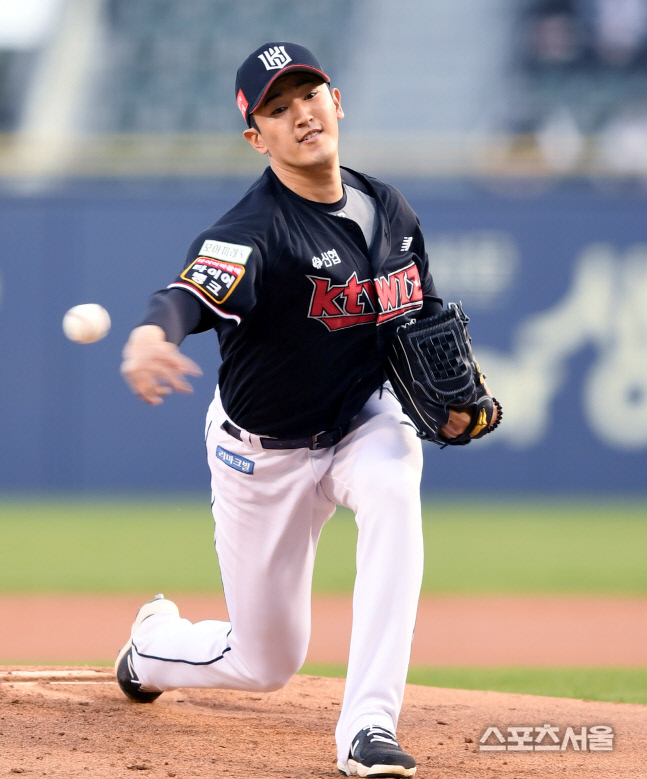 7경기 ERA 1.57 SSG 킬러 고영표 '마법의 체인지업' 앞세워 3연패 '싹뚝'[SS 스타]