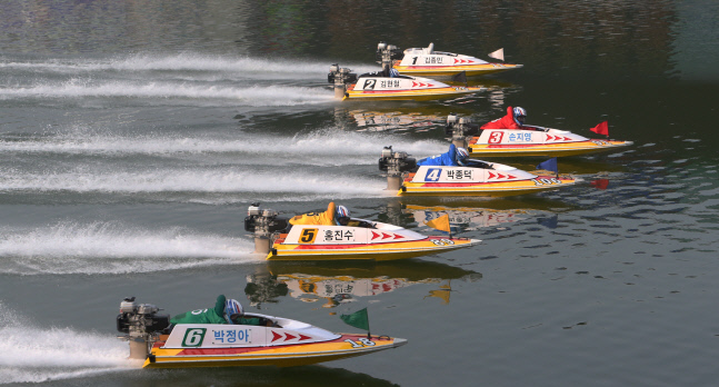 경정 1,2기 선참급의 희비가 엇갈린다...선두는 김종민