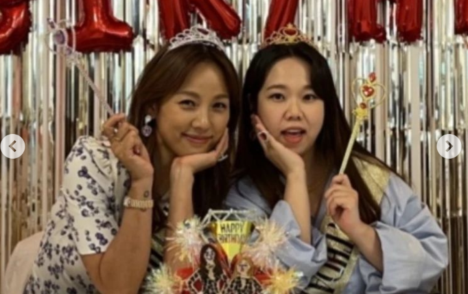 홍현희, 이효리보다 작은 얼굴 실화냐.. "자랑 좀 할게, 홍쓴+효순"[★SNS] 